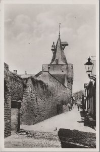 ELBURG - Oude Stadsmuur met Vischpoort