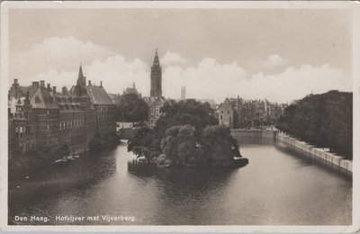 DEN HAAG - Hofvijver met Vijverberg