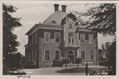 GORSSEL - Gemeentehuis
