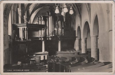 HALL - Interieur Kerk