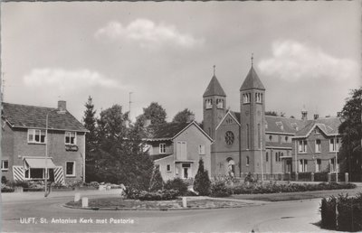 ULFT - St. Antonius Kerk met Pastorie