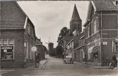 ZEDDAM - Boven-Dorpstraat met Bergtoren-molen en R.K. Kerk