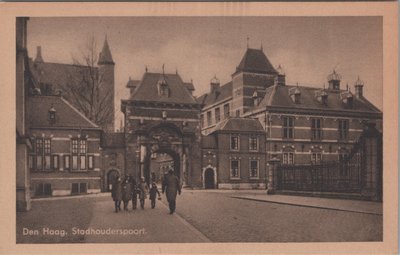 DEN HAAG - Stadhouderspoort