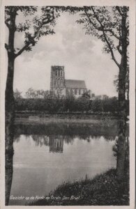 DEN BRIEL - Gezicht op de Kerk en Toren