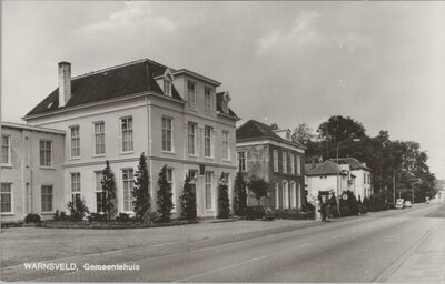 WARNSVELD - Gemeentehuis