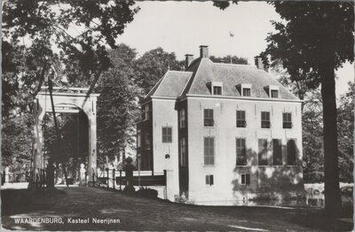 WAARDENBURG - Kasteel Neerijnen