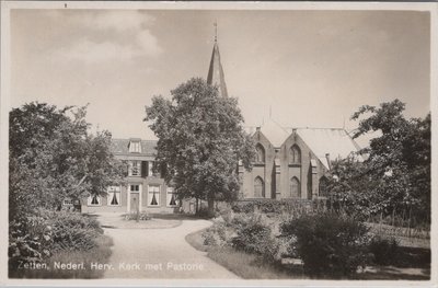 ZETTEN - Nederl. Herv. Kerk met Pastorie