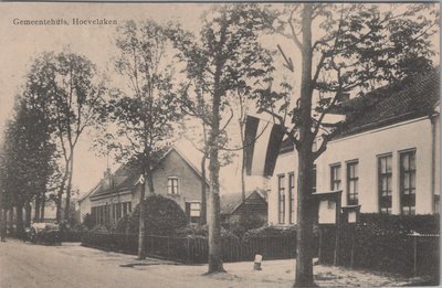 HOEVELAKEN - Gemeentehuis