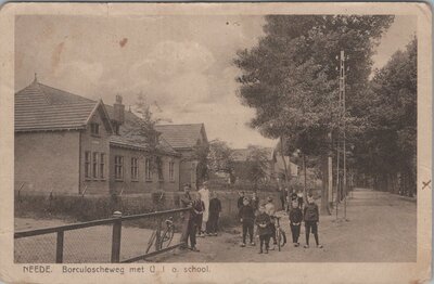 NEEDE - Borculoscheweg met U. L. O. school