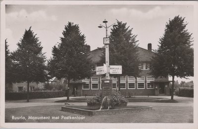 RUURLO - Monument met Postkantoor