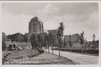 VEERE - Gezicht op de Groote Kerk