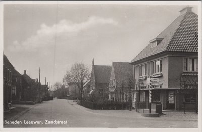 BENEDEN LEEUWEN - Zandstraat