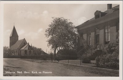 METEREN - Ned. Herv. Kerk en Pastorie