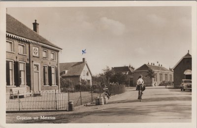 METEREN - Groeten uit Meteren. Dorpsgezicht