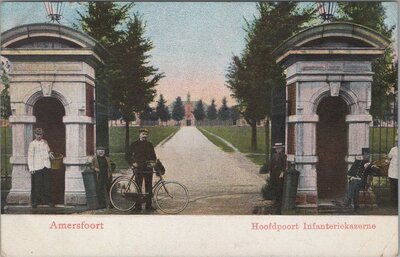 AMERSFOORT - Hoofdpoort Infanteriekazerne