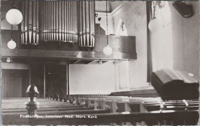 POEDEROIJEN - Interieur Ned. Herv. Kerk