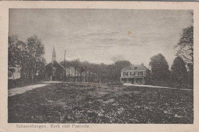 SCHAARSBERGEN - Kerk met Pastorie