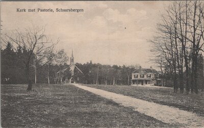 SCHAARSBERGEN - Kerk met Pastorie