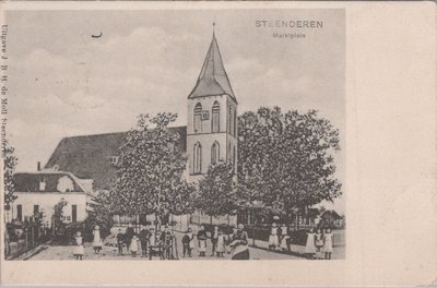 STEENDEREN - Marktplein