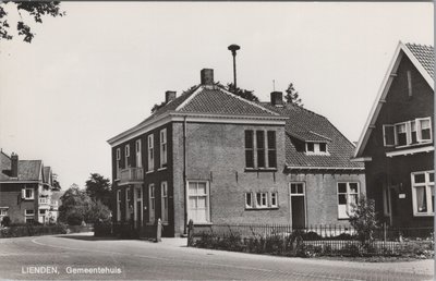 LIENDEN - Gemeentehuis