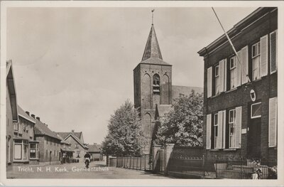 TRICHT - N. H. Kerk, Gemeentehuis