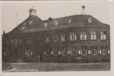 VALKENSWAARD - Raadhuis