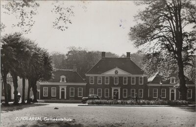 ZUIDLAREN - Gemeentehuis