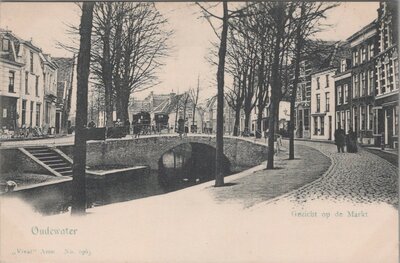 OUDEWATER - Gezicht op de Markt