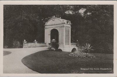 DIEPENHEIM - Slotpoort bij Huize Diepenheim