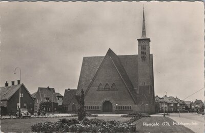 HENGELO - Mitchamplein