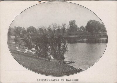 NAARDEN - Vestinggracht te Naarden