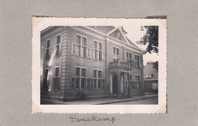 DENEKAMP - Gemeentehuis