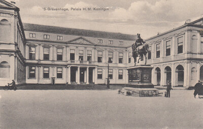 S GRAVENHAGE - Paleis van H. M. Koningin