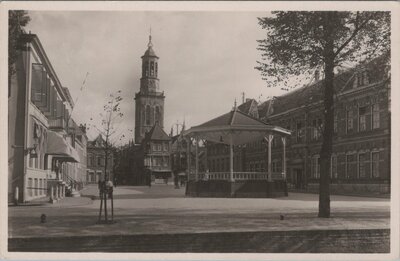 KAMPEN - Nieuwe Markt en Nieuwe Toren