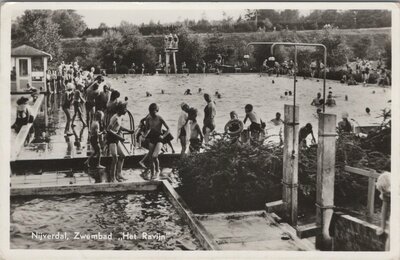 NIJVERDAL - Zwembad het Ravijn