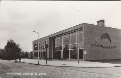 HOOGEVEEN - Zwembad de Dolfijn