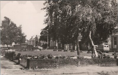 WINSCHOTEN - Plantsoen Schönefeldplein