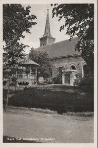 DREISCHOR - Kerk met Muziektent