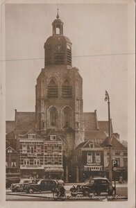 BERGEN OP ZOOM - Markt met Stadstoren