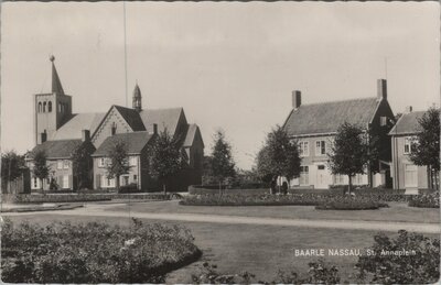 BAARLE NASSAU - St. Annaplein