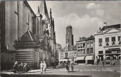 ZWOLLE - Gezicht op Grote Kerk en Peperbus