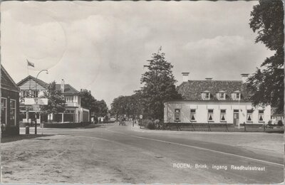 RODEN - Brink, ingang Raadhuisstraat