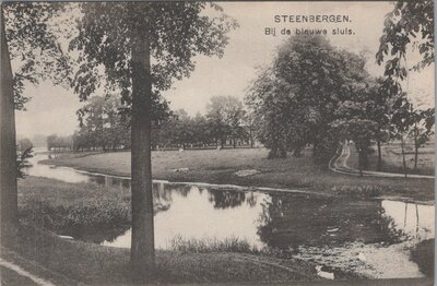 STEENBERGEN - Bij de blauwe sluis