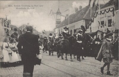 OOSTBURG - Kon. Bezoek 14 Sept. 1907. Historische Optocht