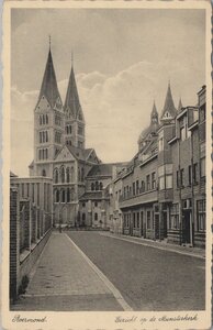 ROERMOND - Gezicht op de Munsterkerk