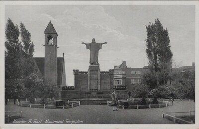 HEERLEN - H. Hart Monument Tempsplein