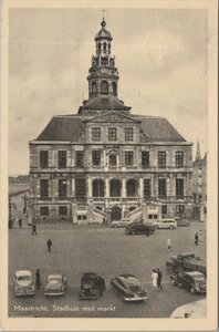 MAASTRICHT - Stadhuis met Markt