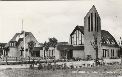 HELLOUW - N.H. Kerk en Pastorie