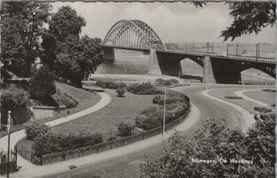 NIJMEGEN - De Waalbrug