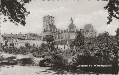 ZUTPHEN - St. Walburgskerk